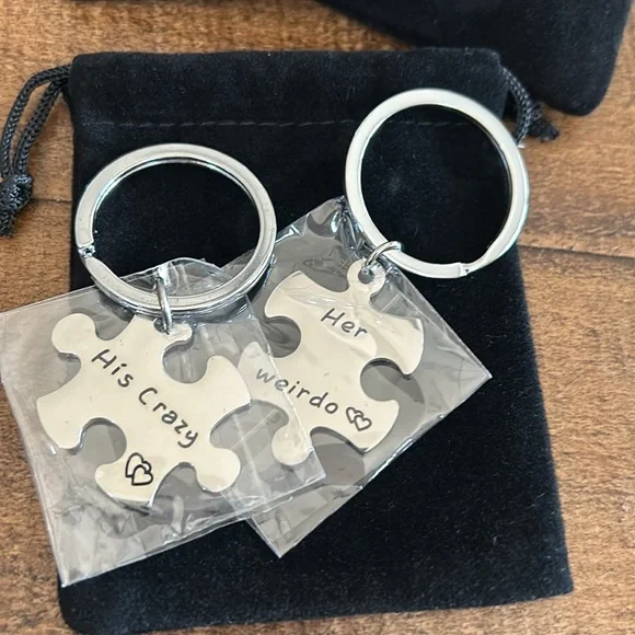 🎉 CLEARANCE 💕NWT💕 His Crazy and Her Weirdo new key chains set - Picture 2 of 2